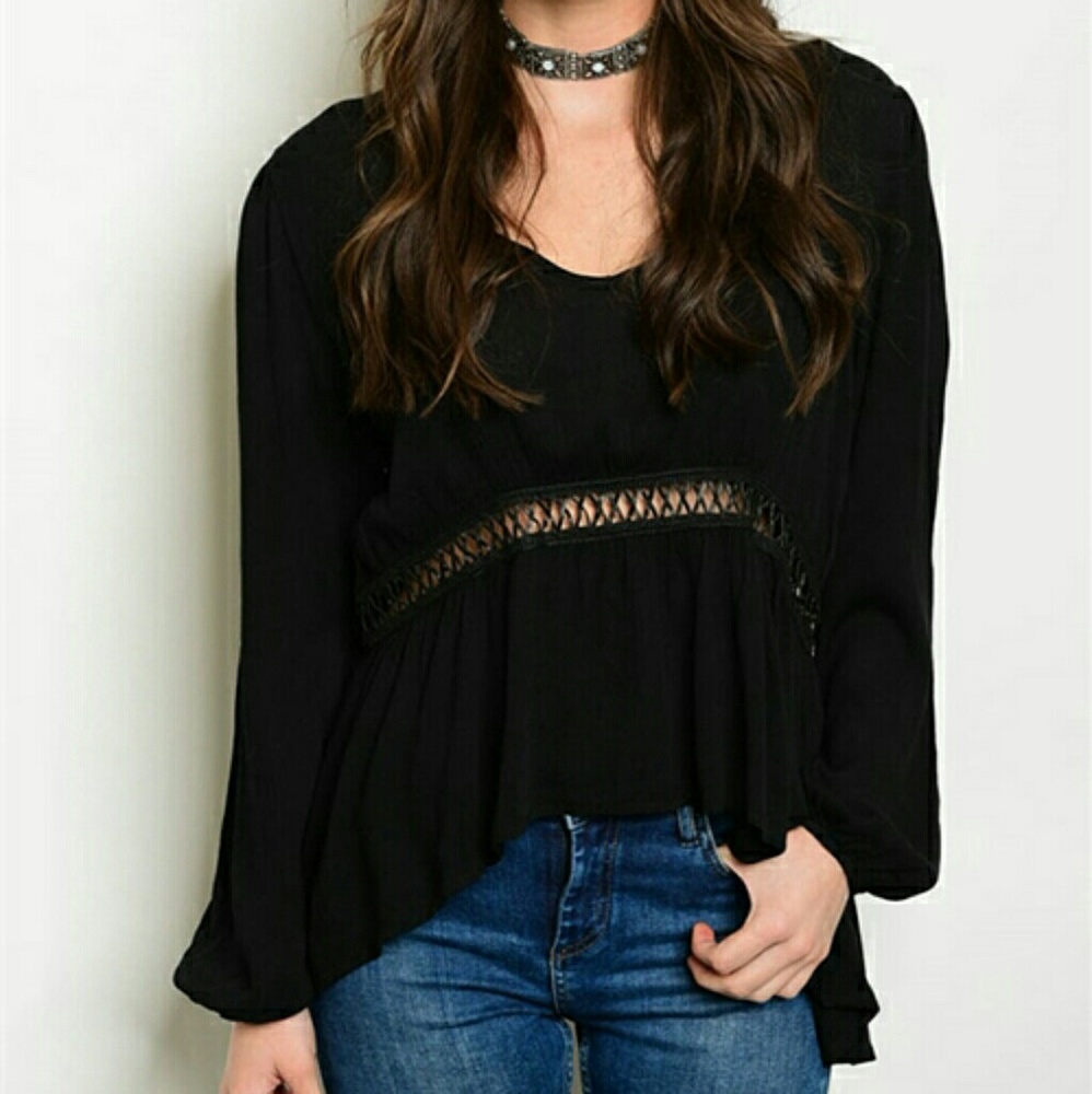 BLACK CROCHET TOP